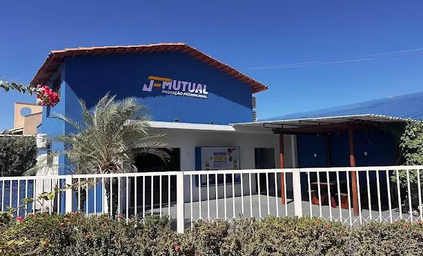 Fachada da unidade da JF Mutual, com atendimento presencial no Tocantins
